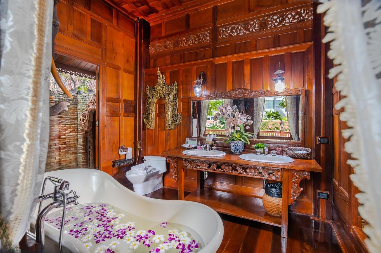 Royal Thai Villa Phuket - SHA Extra Plus Rawai Exteriör bild
