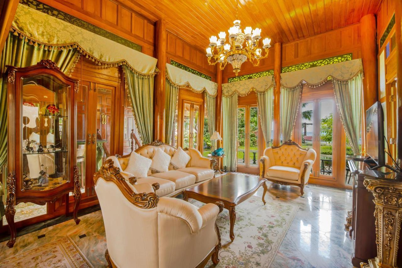 Royal Thai Villa Phuket - SHA Extra Plus Rawai Exteriör bild