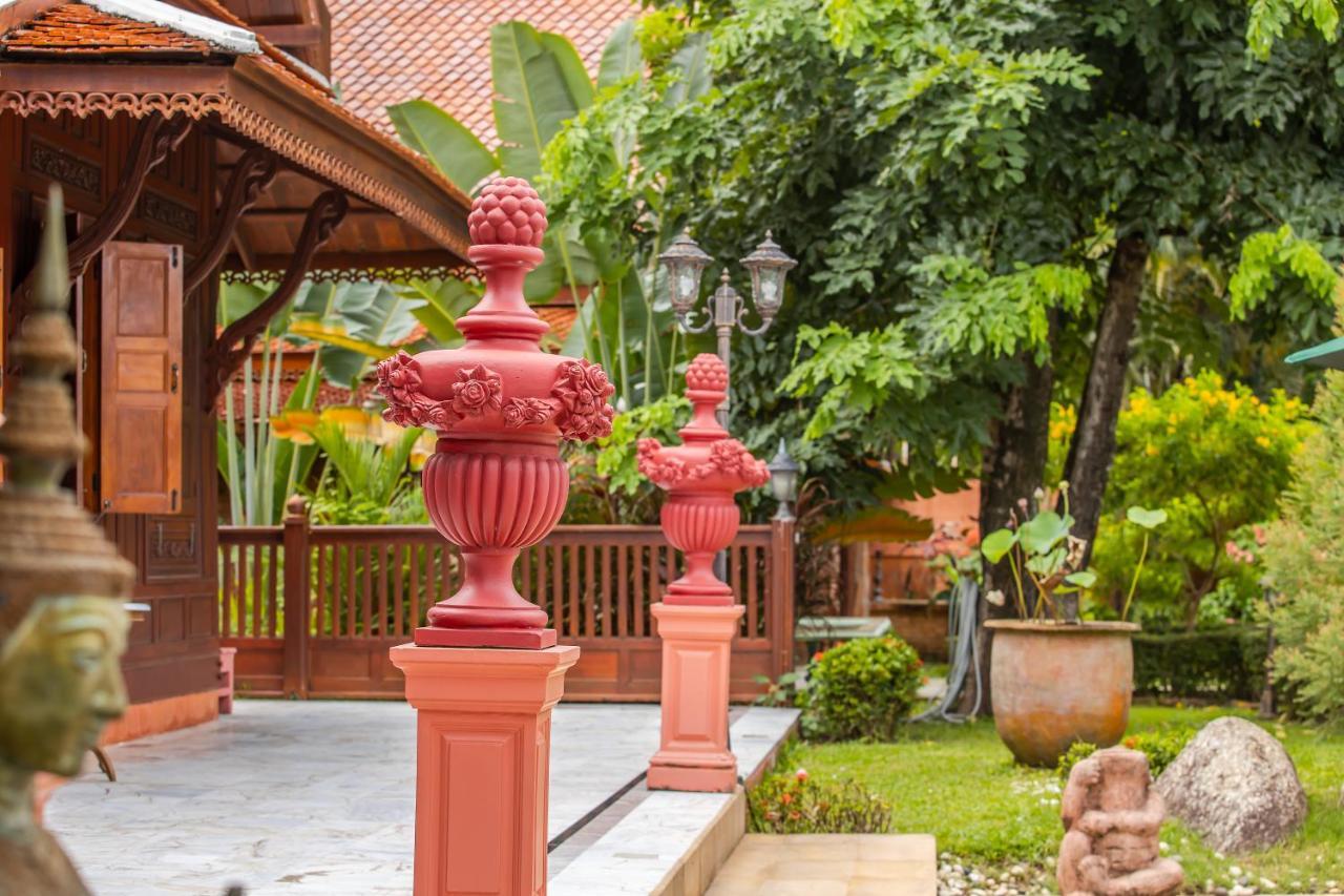 Royal Thai Villa Phuket - SHA Extra Plus Rawai Exteriör bild